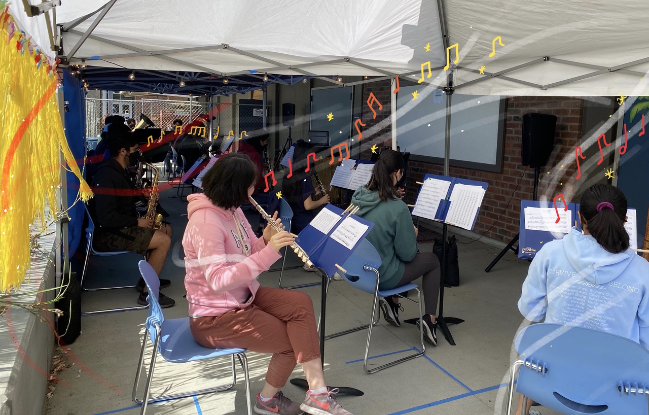 String lights, fake grass and a cabana — Lynbrook band
